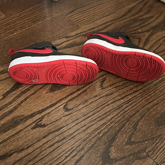 Unisex Toddler Nike Low Dunks - Picture 2 of 2